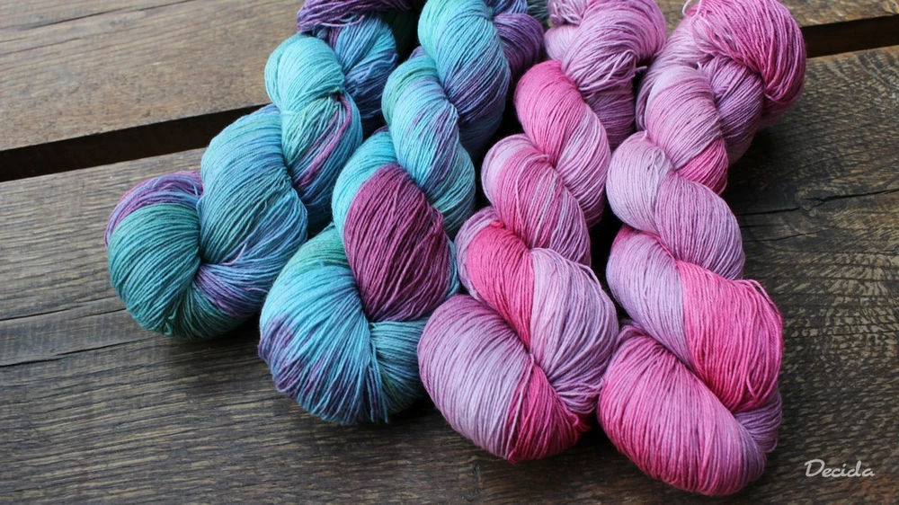 "Modré kvítky"  Merino/hedvábí 2mm