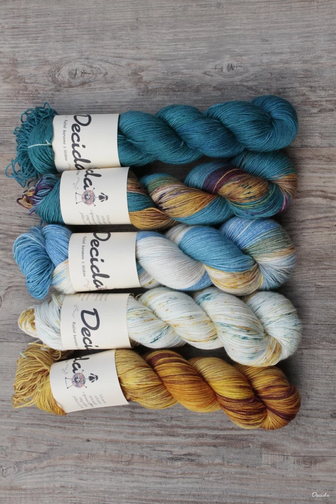 "Water nymph" - 70%merino/10%kašmír/20%hedvábí