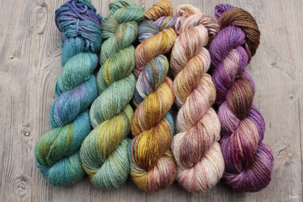 "Dried flowers" 70%alpaka/10%kašmír/20%hedvábí 166m