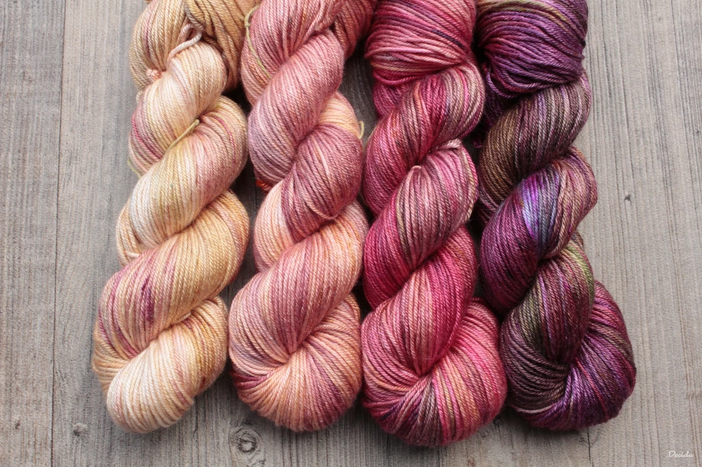 "Wine grape" merino/hedvábí 50/50 212m