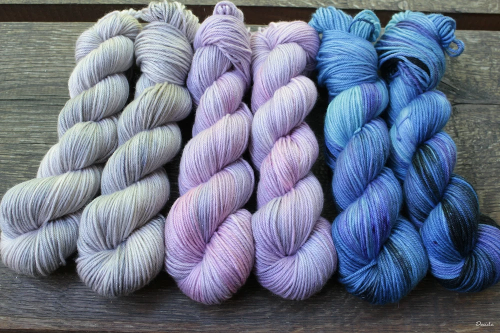 "Night dream" - 75%merino 20%hedvábí  5%silver 212m bez SW