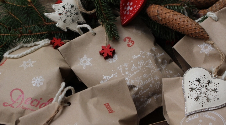 "Crazy party" Adventní kalendář 24x20g fingering SINGLE