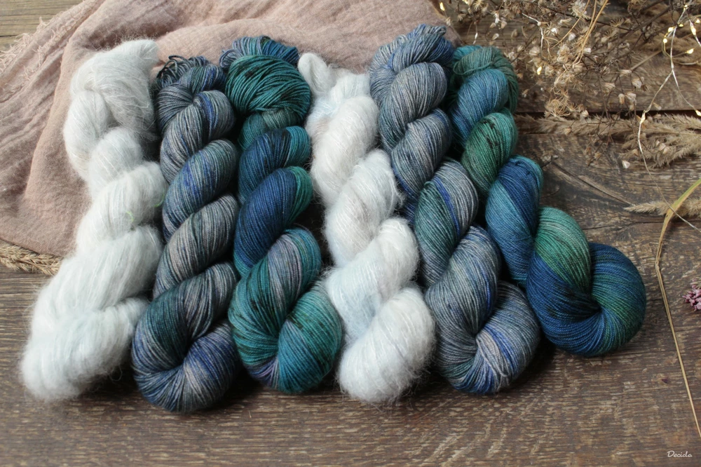 "Volare" 100g -  70%merino 10%nylon 20% yak