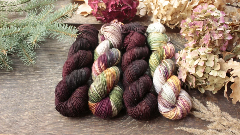 "Dark mahogany" - Merino sw/polyamid 4,5mm