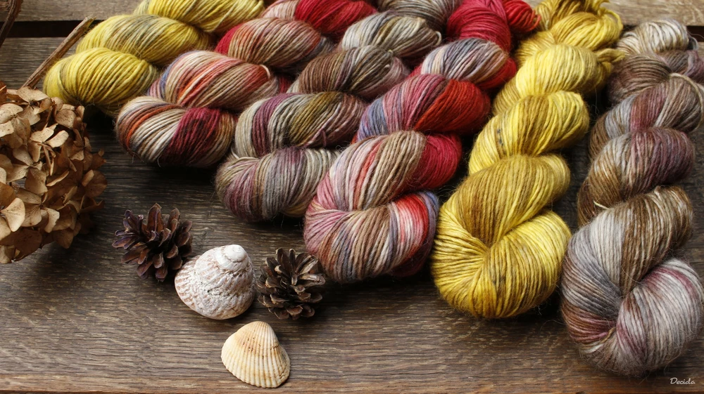 "Precious wood" 40%alpaka/40%merino/20%hedvábí 230m