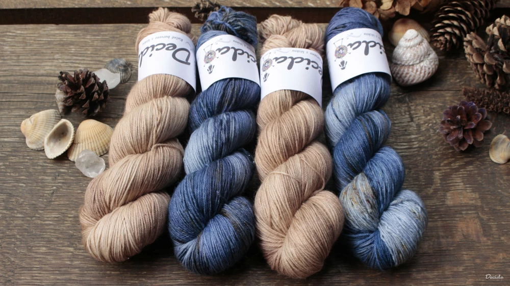 "Awan" - EXTRA Merino sw/polyamid 365m/100g