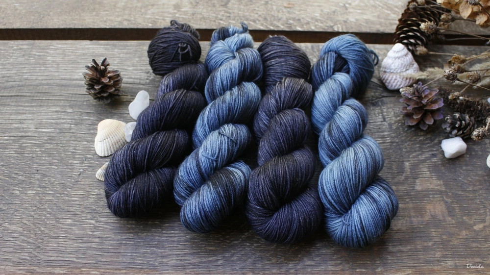 "Blue night" - EXTRA Merino sw/polyamid 365m/100g