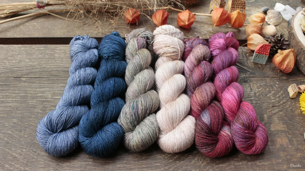 "Blue night" merino/hedvábí 70/30 400m jednonitka