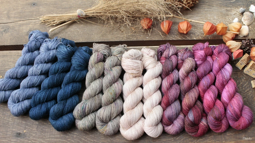 "Blue night" merino/hedvábí 70/30 400m jednonitka