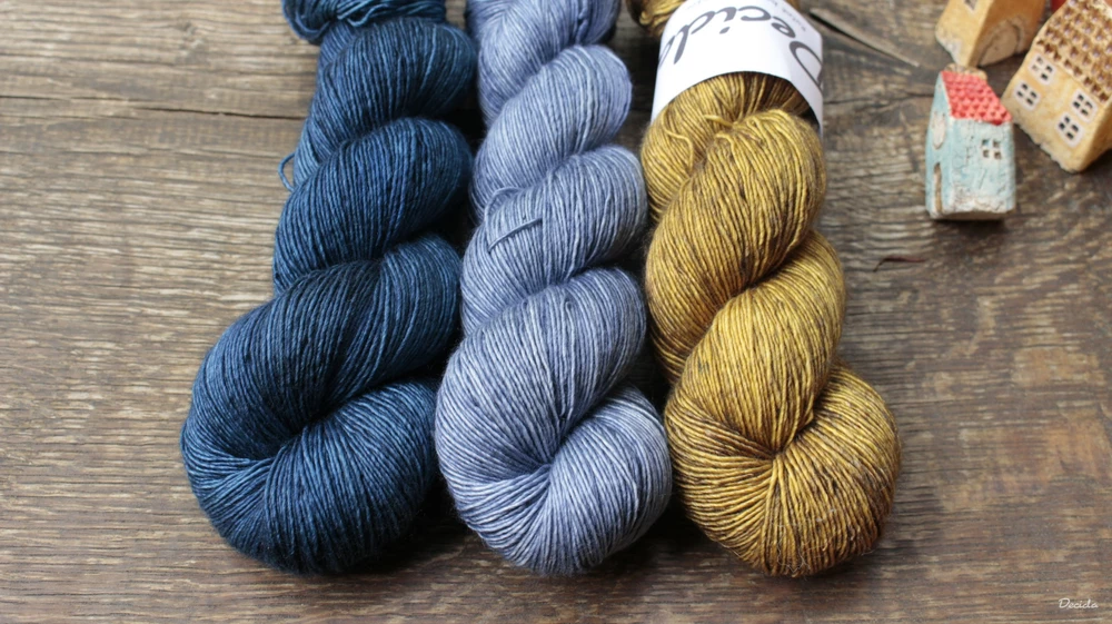 "Blue night" merino/hedvábí 70/30 400m jednonitka