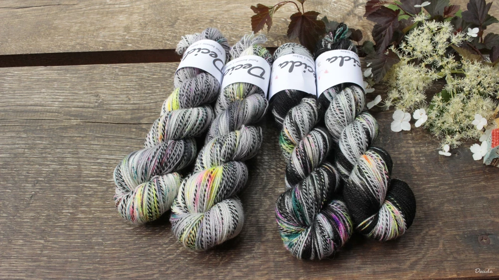 "Silver glow" - ZEBRA Merino sw/nylon 365m/100g