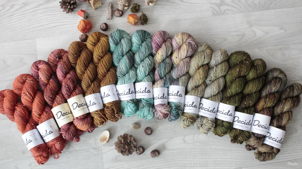 "Klid ticha" Donegal DK -  85% merino a 15% donegal nopky