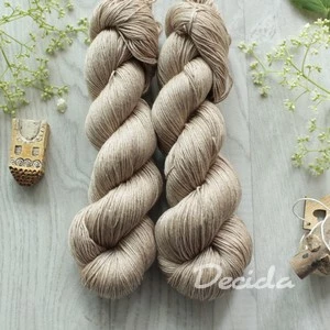 Přírodní - 50% hedvábí a 50% baby camel
