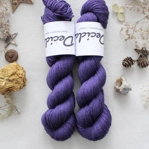 "Fialky" 80% merino 20% hedvábí 400m