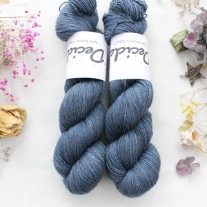 "Jublau 3" 120g - 65%merino 20%hedvábí a 15% yak