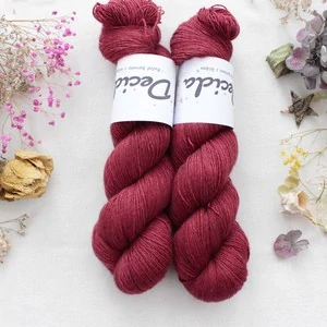 "Red" 120g - 65%merino 20%hedvábí a 15% yak