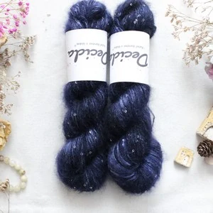 "Midnight" - 34% superkid mohér 11% hedvábí 41% nylon 14% polyester 195m/50g