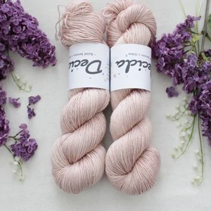 "Rosesita 2" 80% merino 20% hedvábí 400m