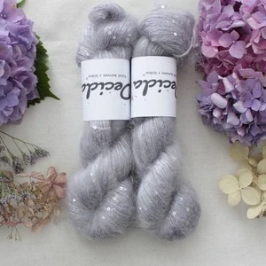 "Grace 2" - 34% superkid mohér 11% hedvábí 41% nylon 14% polyester 195m/50g
