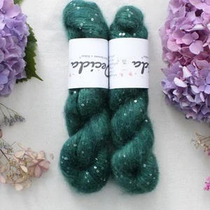 "Spruce" - 34% superkid mohér 11% hedvábí 41% nylon 14% polyester 195m/50g