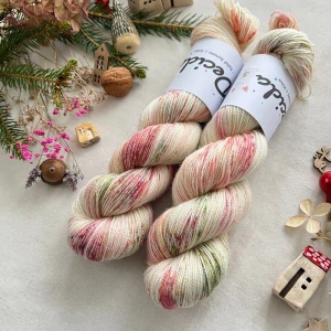 "Christmas Sugar" - Merino sw/Nylon/Zlatá stellina 400m