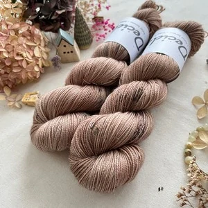 "Pepper Latte" - Merino sw/Nylon/Zlatá stellina 400m