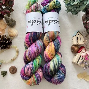 "Circulos" Donegal DK -  85% merino a 15% donegal nopky 212m
