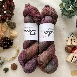 "Raisin" 75% merino BEZ sw 25% hedvábí 400m 