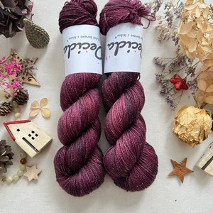 "BLack Cherries" - 100g Merino sw/Nylon/Zlatá stellina 400m