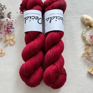 "Starlit Red" - 100g Merino sw/Nylon/Zlatá stellina 400m
