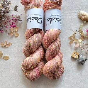 "Lawra 2" Donegal DK -  85% merino a 15% donegal nopky 212m