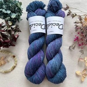 "Twilight Iris" - Buretové hedvábí 300m/100g 