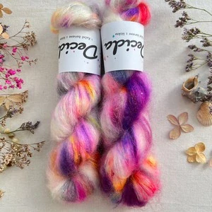 "Aurora Pulse"- 64% superkid mohér 3% merino 10% flitry 23% hedvábí 400m/50g