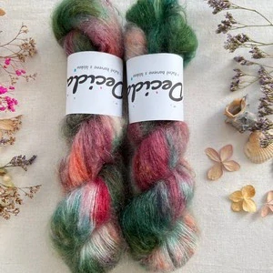"Mystic Peony"- 64% superkid mohér 3% merino 10% flitry 23% hedvábí 400m/50g