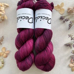 "Tajemná pivoňka" Super soft Merino sw/polyamid High Twist 400m/100g