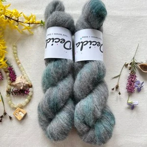 "Silver Mist" -  42%  baby alpaka 13% merino 10 % yak 35% hedvábí 400m/50g