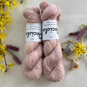 "Picón" 60% merino 20% hedvábí 20% konopí 400m 