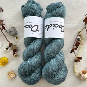 "Vila Cimbrone Mist" 60% merino 20% hedvábí 20% konopí 400m 