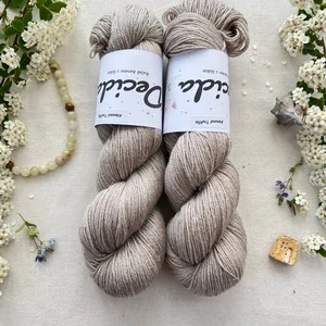 "Almond Truffle" 60% merino 20% hedvábí 20% konopí 400m