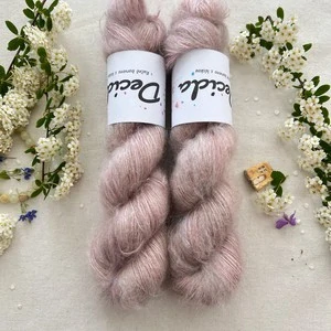 "Camellia Mist" 64% superkid mohér 3% merino 10% flitry 23% hedvábí 400m/50g