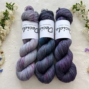 Fade set "Night Letters" 300g - 80% merino sw 20% hedvábí 400m
