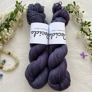 "Moonlit Pages" 80% merino sw 20% hedvábí 400m