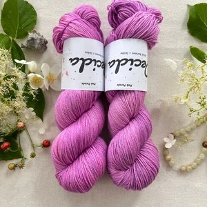 "Pink Parade" 75% merino 25% hedvábí 400m 