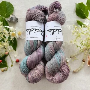 "Secret Garden" 75% merino 25% hedvábí 400m 