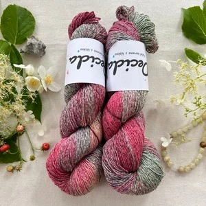 "Rosewood Trail" - 53% bambusová viskóza 47% buretové hedvábí 460m/100g