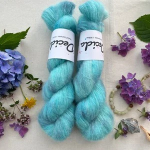 "Crystal Tide"- 64% baby alpaka 3% merino 10% flitry 23% hedvábí 400m/50g