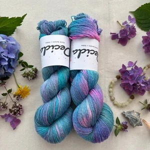 "Glacial Dream" 60% merino 20% hedvábí 20% len 400m