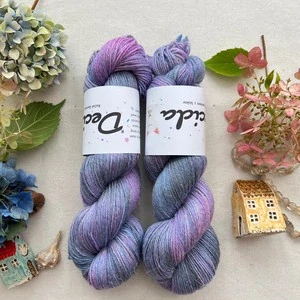 "Afterglow Violet" 60% merino 20% hedvábí 20% konopí 400m