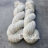 Donegal barevný Aran -  85% merino a 15% donegal nopky