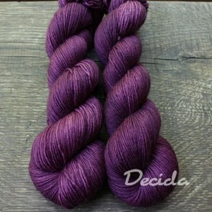 "Burgundy" - EXTRA Merino sw/polyamid 365m/100g